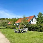 Familienunterkunft Wiesengefluester E8 - Strandnah Mit Sauna Und Garten Röbel