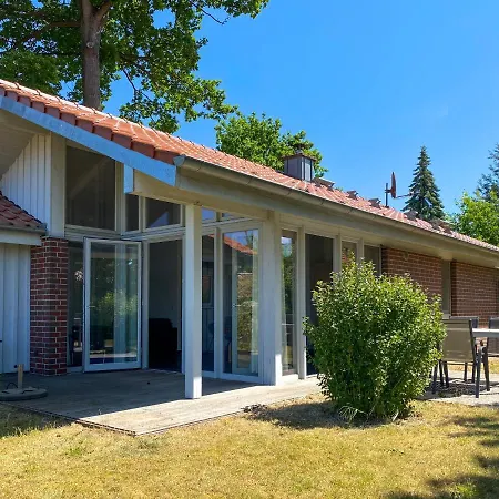 Familienunterkunft Wiesengefluester E8 - Strandnah Mit Sauna Und Garten Holiday home