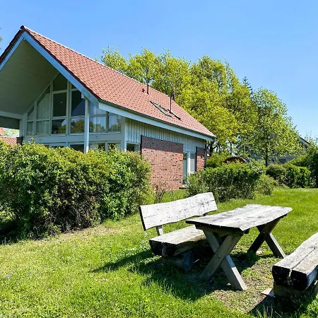 Holiday home Familienunterkunft Wiesengefluester E8 - Strandnah Mit Sauna Und Garten