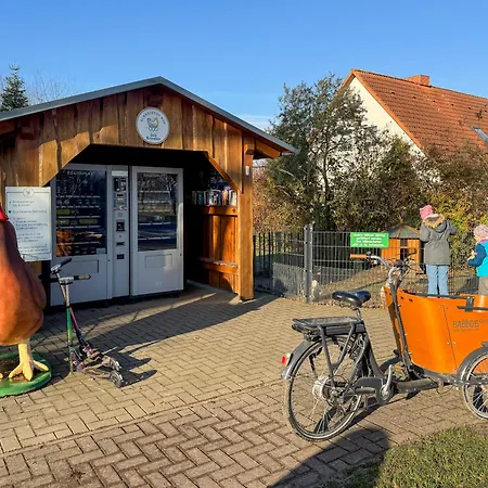 Familienunterkunft Wiesengefluester E8 - Strandnah Mit Sauna Und Garten * Röbel