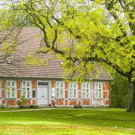 Prázdninový dům Familienunterkunft Wiesengefluester E8 - Strandnah Mit Sauna Und Garten