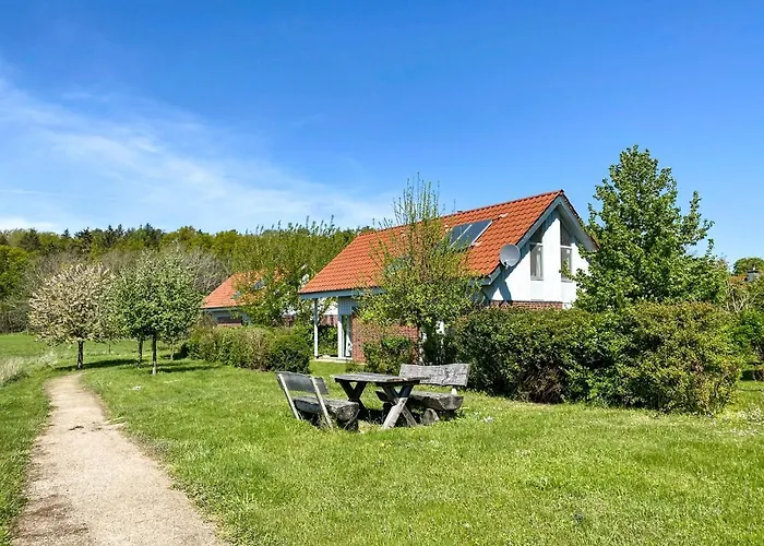 Familienunterkunft Wiesengefluester E8 - Strandnah Mit Sauna Und Garten Robel