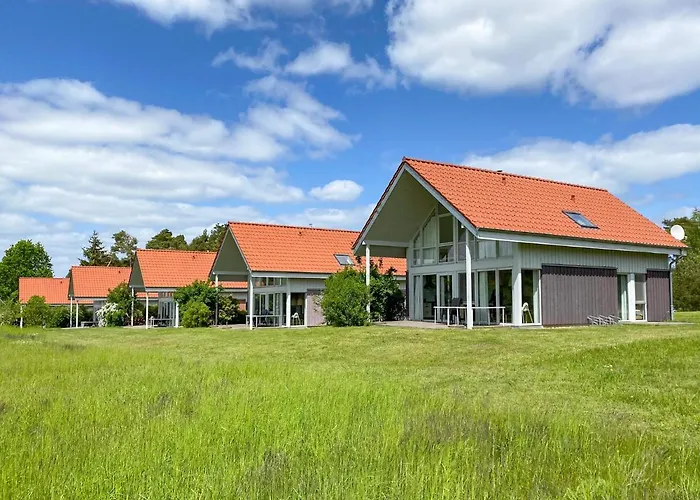 Holiday home Familienunterkunft Wiesengefluester E8 - Strandnah Mit Sauna Und Garten
